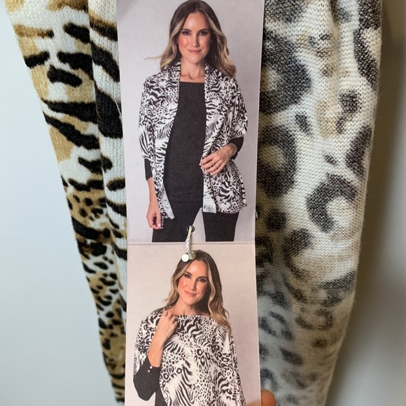 Leopard Print Women's Scarf - Picture 5 of 9